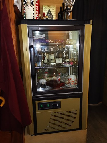 Kuchenvitrine